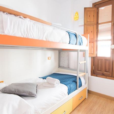 Tuguest Navas Apartment Granada Kültér fotó