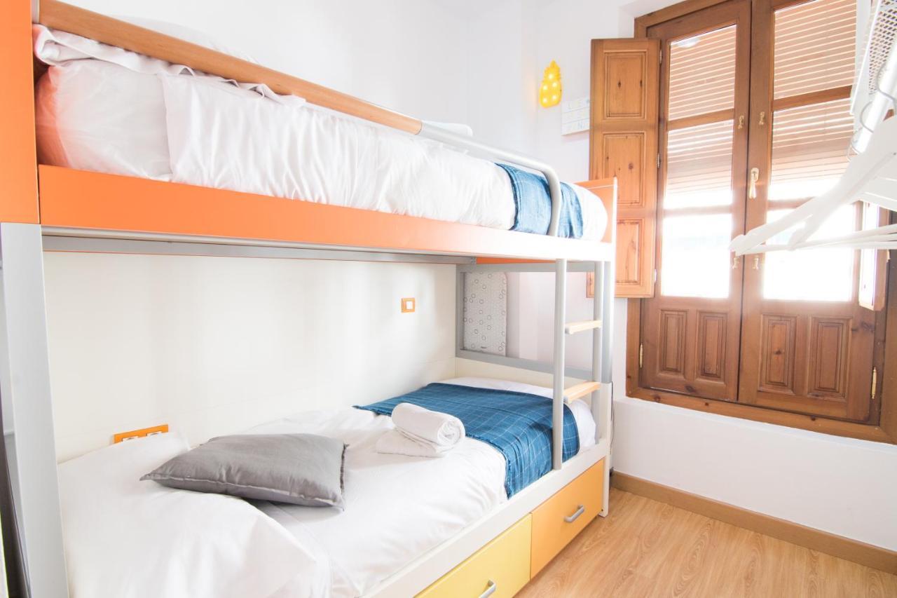 Tuguest Navas Apartment Granada Kültér fotó